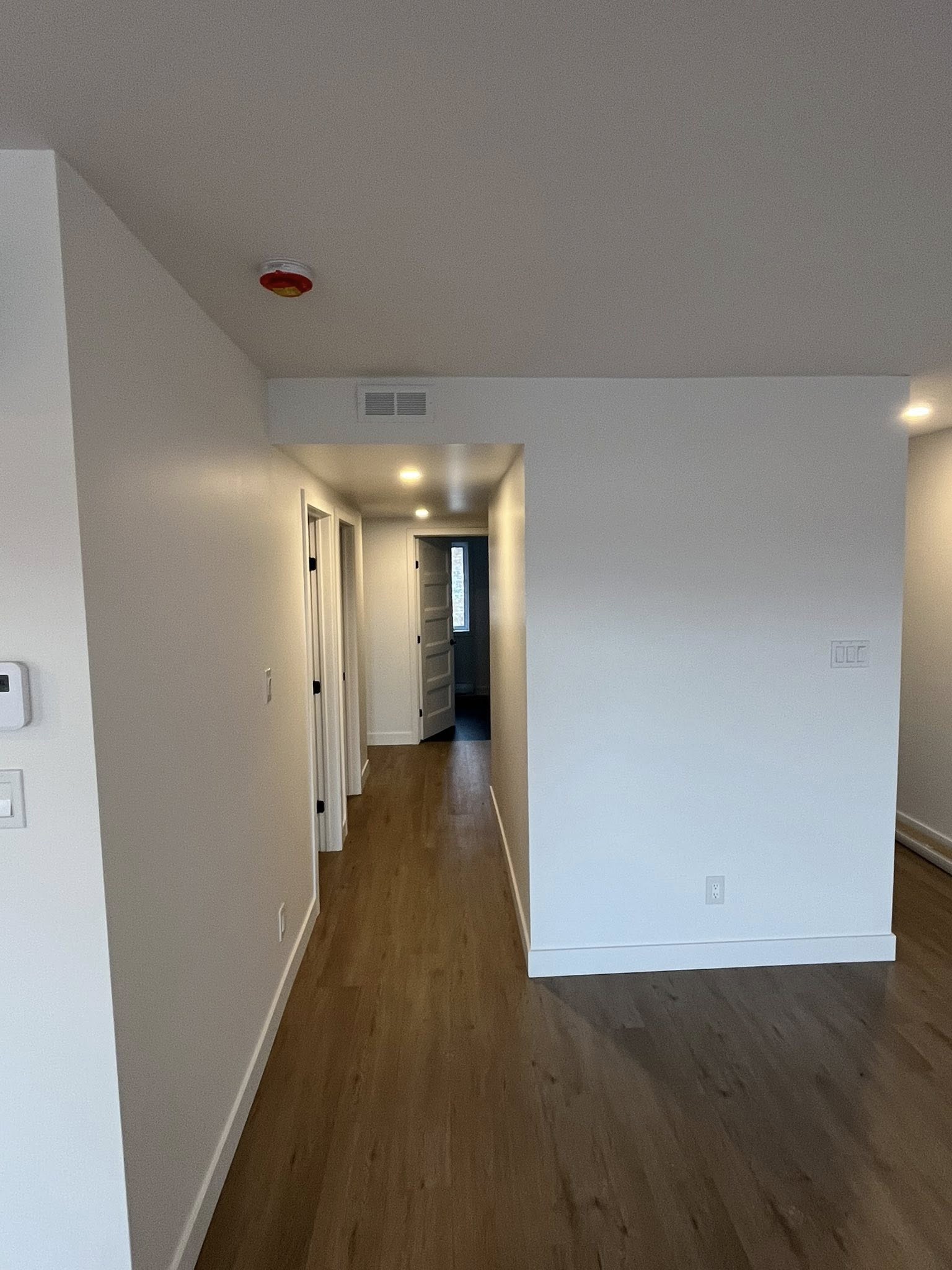 Corridor dans un appartement de l'immeuble L'Horizon.